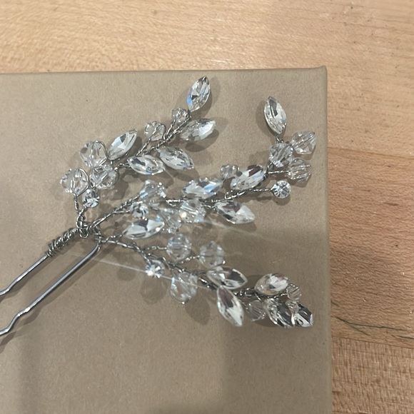 Hair Pin - Picture 2 of 2